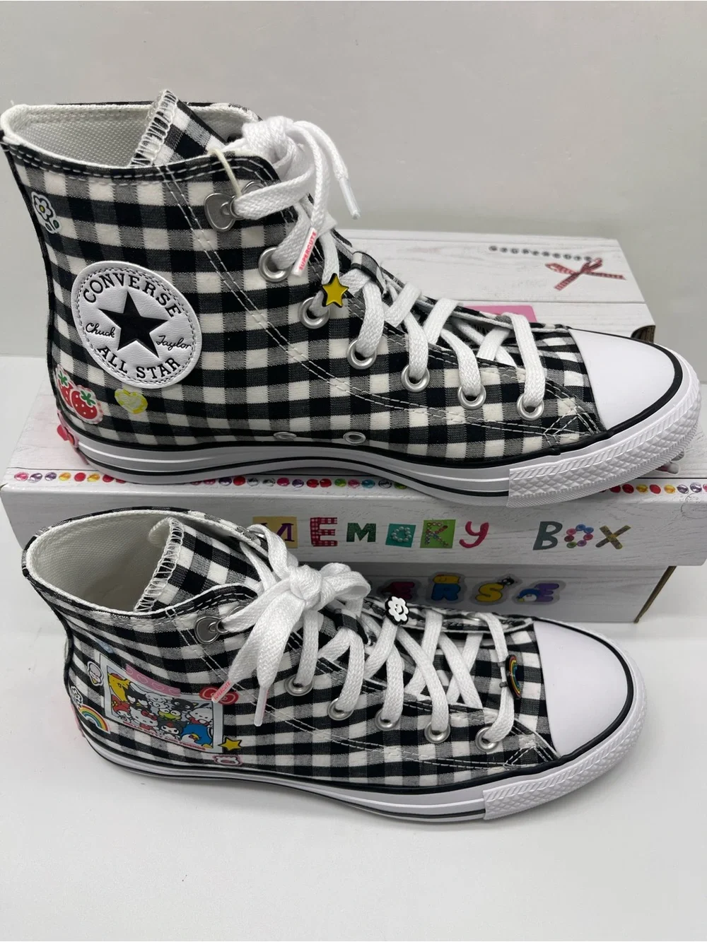 Converse WMNS CTAS HI Hello Kitty & Friends Picnic BlkWh Pink High Top Sneakers - Picture 2 of 16